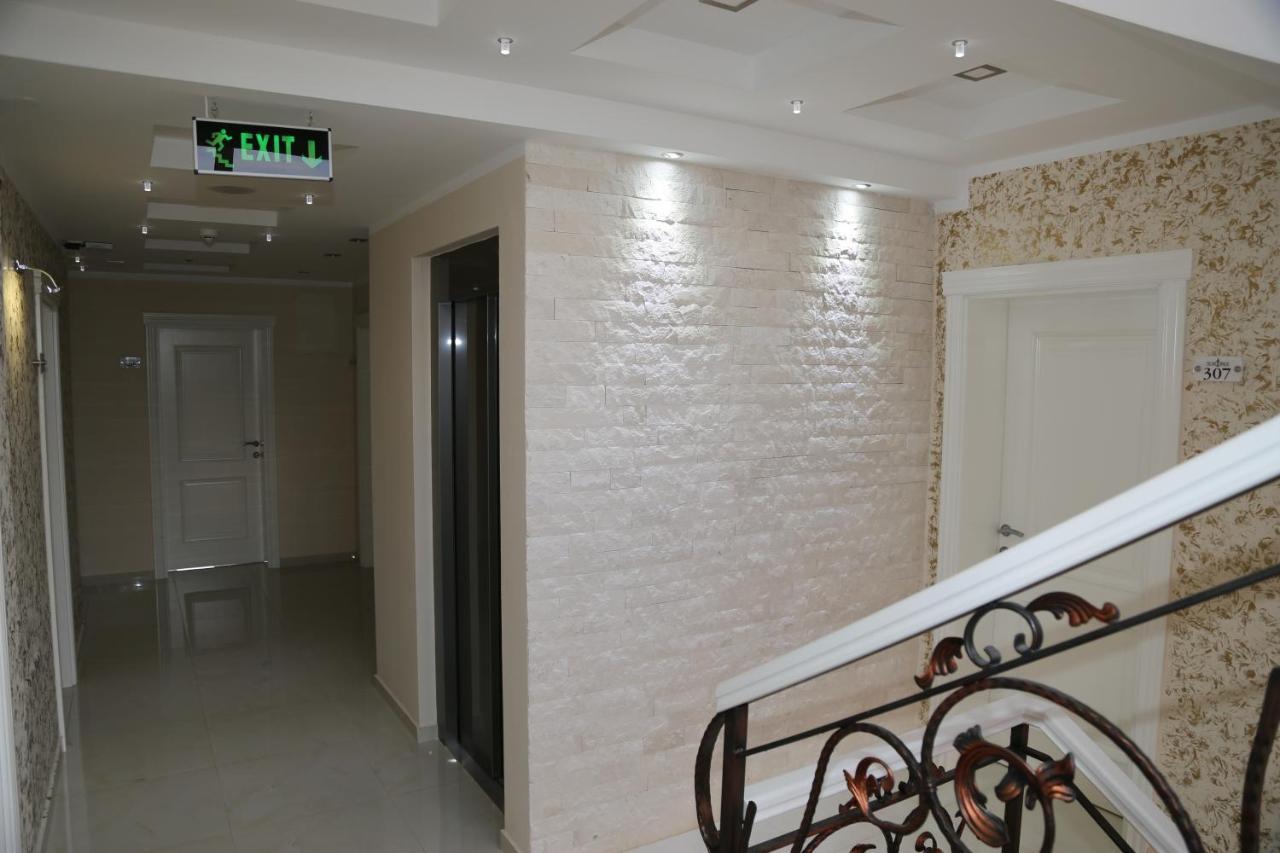 Metropolis Hotel อุลซิน ภายนอก รูปภาพ